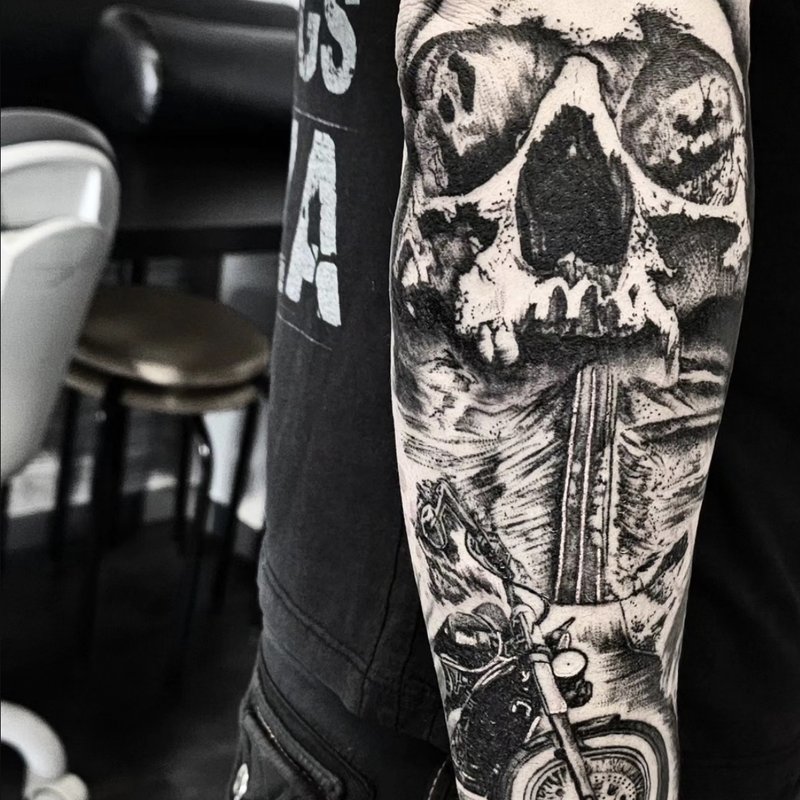 Skull Motorrad Sleeve
